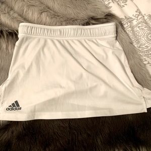 ADIDAS Tennis White Skirt XS with elastic waist band
